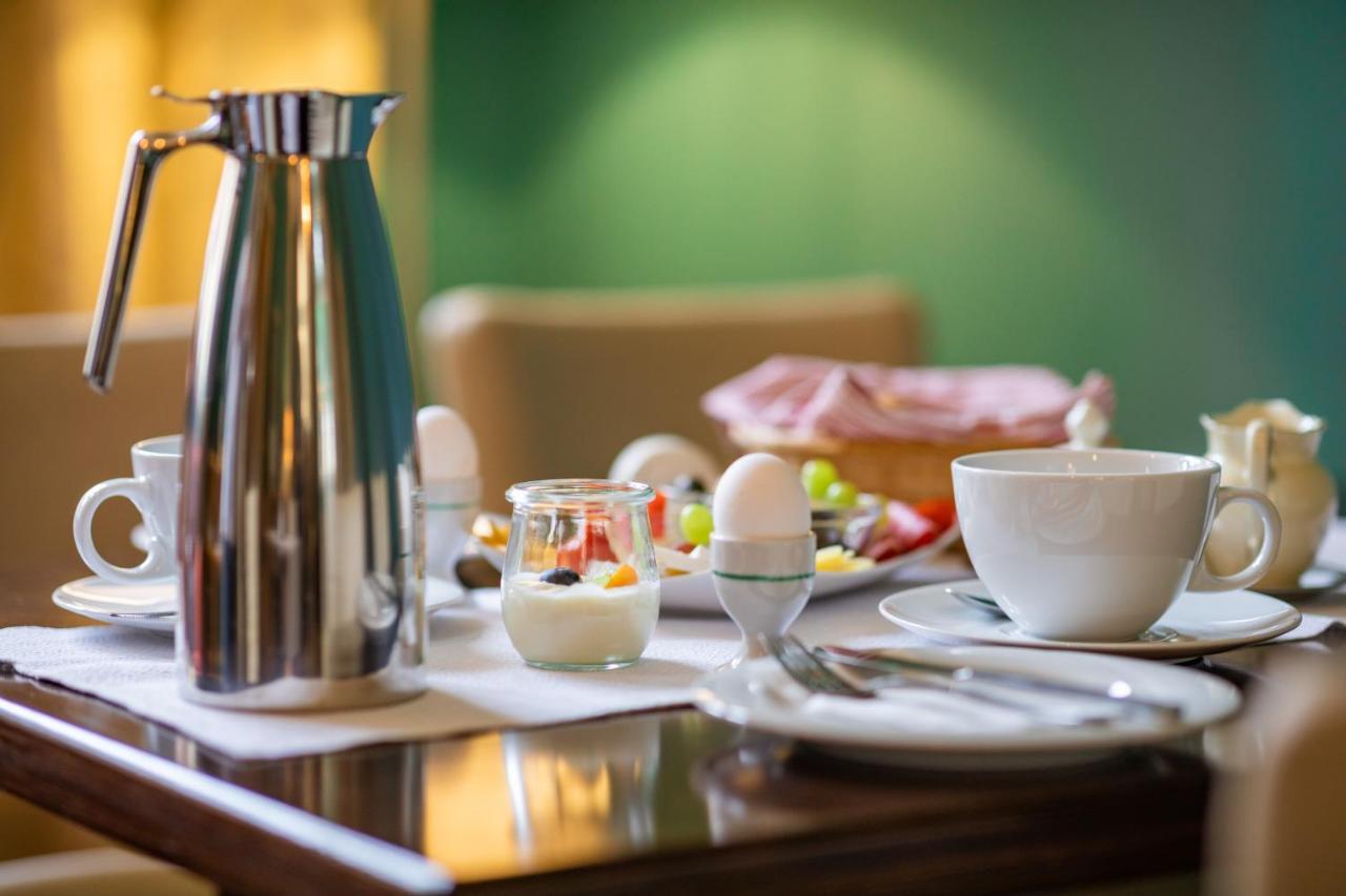 Kavaliershaus Krumke - Gaestehaus Im Schlosspark - Schluesselbox - Kein Tv Hotel Ngoại thất bức ảnh