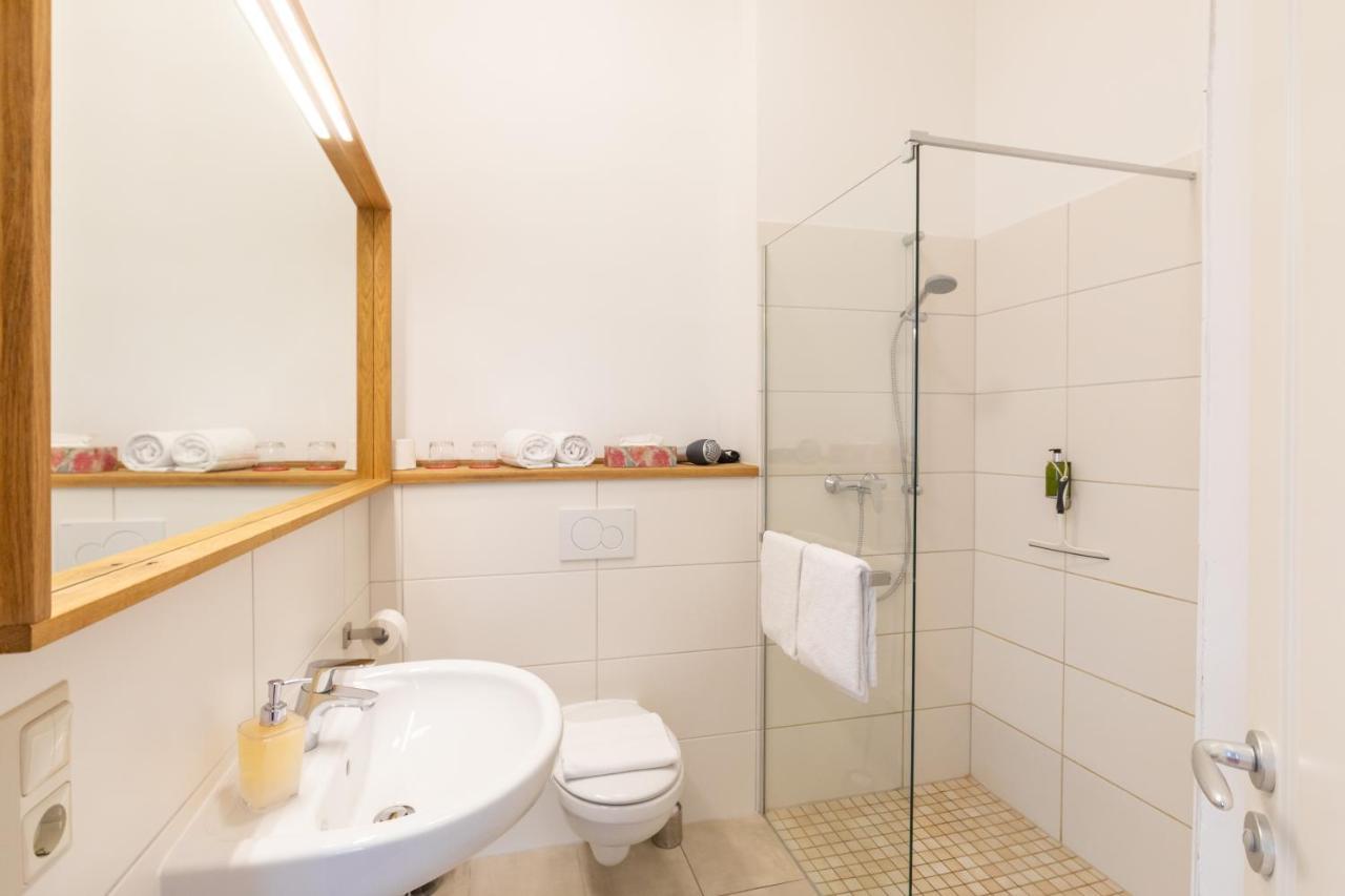 Kavaliershaus Krumke - Gaestehaus Im Schlosspark - Schluesselbox - Kein Tv Hotel Ngoại thất bức ảnh