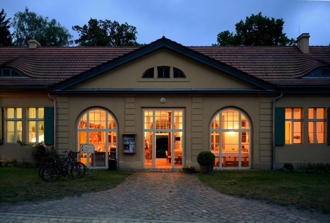 Kavaliershaus Krumke - Gaestehaus Im Schlosspark - Schluesselbox - Kein Tv Hotel Ngoại thất bức ảnh